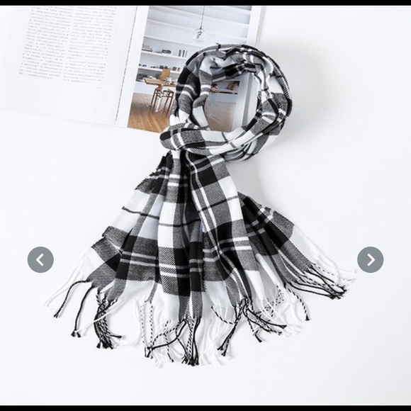 Winter scarfs - Picture 3 of 7